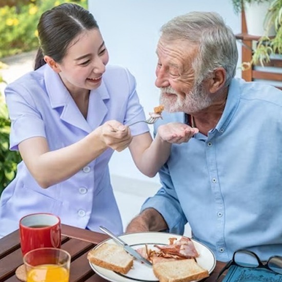 หาคนดูแลคนแก่ หาคนดูแลคนแก่