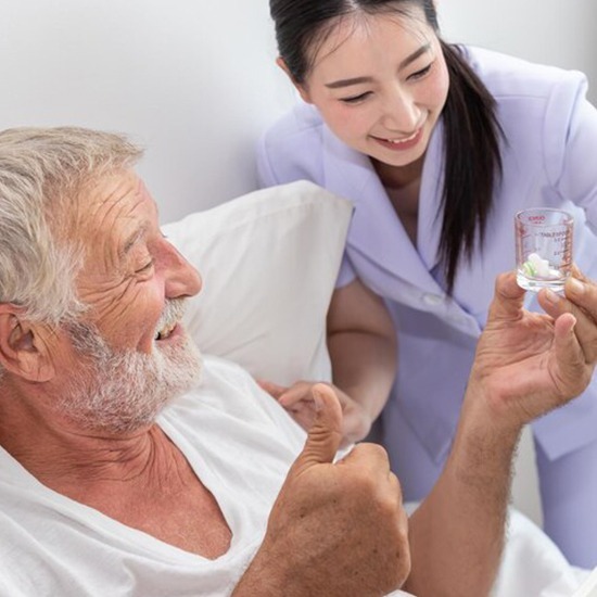 รับดูแลผู้ป่วยรายวัน รับดูแลผู้ป่วยรายวัน